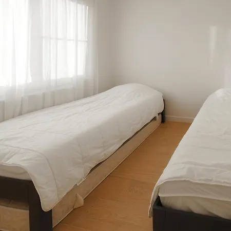 2 Bedroom Amazing In Apartment *